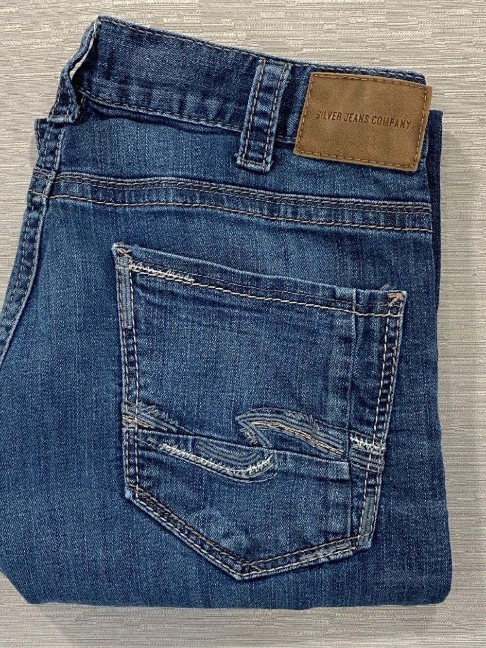 Silver Zac Bootcut Jeans Mens 34 x 30 Relaxed Fit Loose Medium Wash Denim